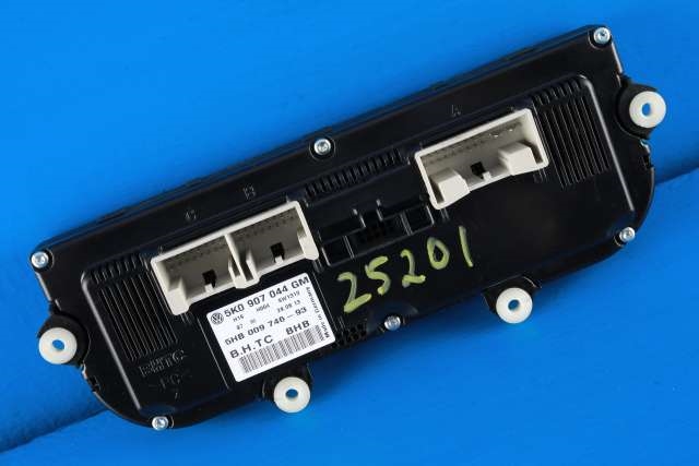Varmeapparat betjening til VW Tiguan 2011-2016 (Type I, Fase 2) (HELLA|5HB 009 746-93|5K0 907 044 GM|)