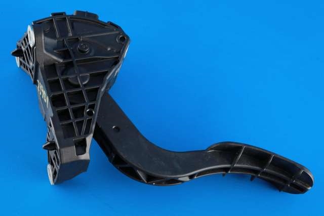 Pedal gass til Toyota C-HR 2016-->>  (TOYOTA|78110-F4022|)