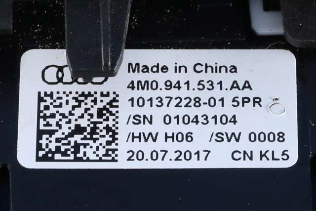 Bryter lys til Audi A4 2015-2019 (Type V, Fase 1) (B9) (B9) (VAG|4M0 941 531 AA|)