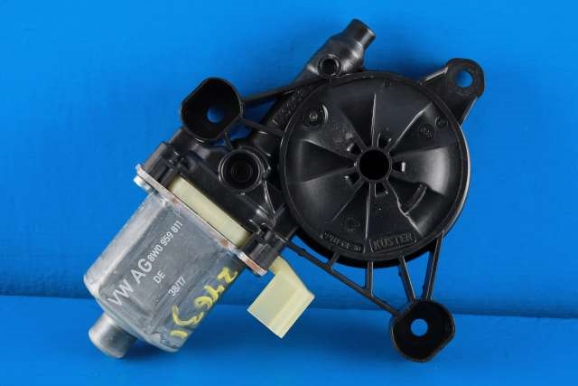 Ruteheis, kun motor, venstre bak til Audi A4 2015-2019 (Type V, Fase 1) (B9) (B9) (BOSCH|0 130 822 669|8W0 959 811|)