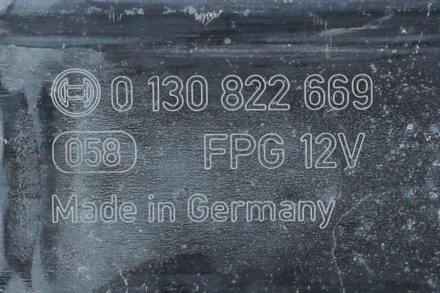 Ruteheis, kun motor, venstre bak til Audi A4 2015-2019 (Type V, Fase 1) (B9) (B9) (BOSCH|0 130 822 669|8W0 959 811|)