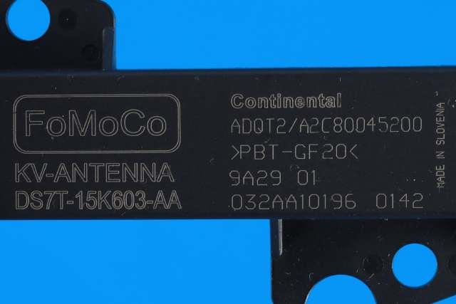Antenne forsterker til Ford Focus 2018-->> (Type IV)  (FORD|DS7T-15K603-AA|)