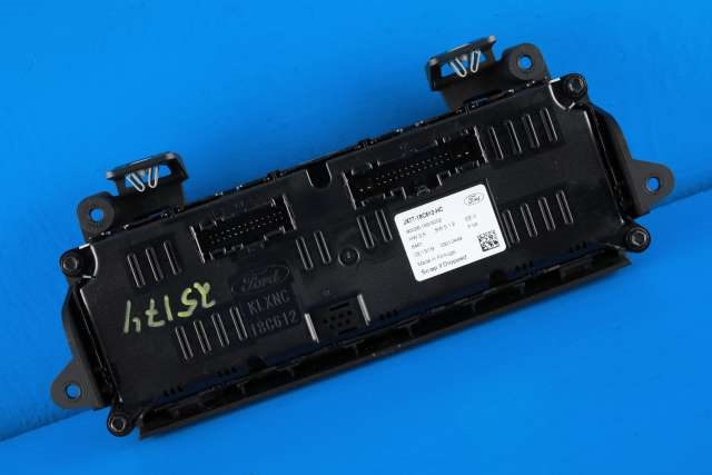 Varmeapparat betjening til Ford Focus 2018-->> (Type IV) (FORD|JX7T-18C612-HC|)