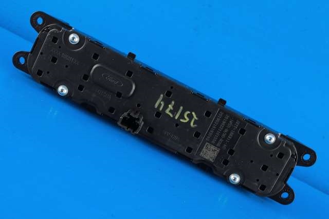 Bilstereo betjeningspanel til Ford Focus 2018-->> (Type IV) (FORD|JX7T-18K811-AC|)