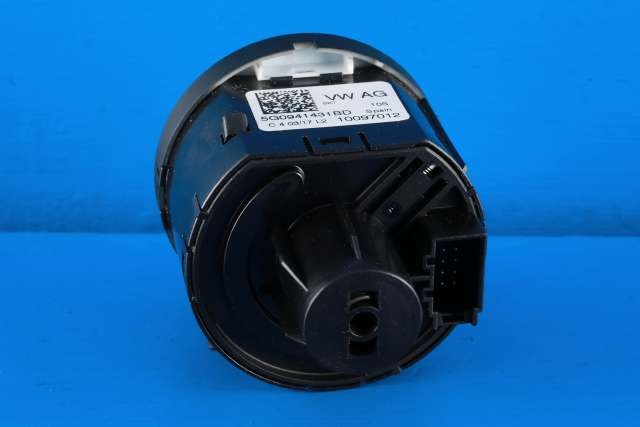 Bryter lys til VW Golf VII 2017-2020 (Fase 2) (VAG|5G0 941 431 BD|)