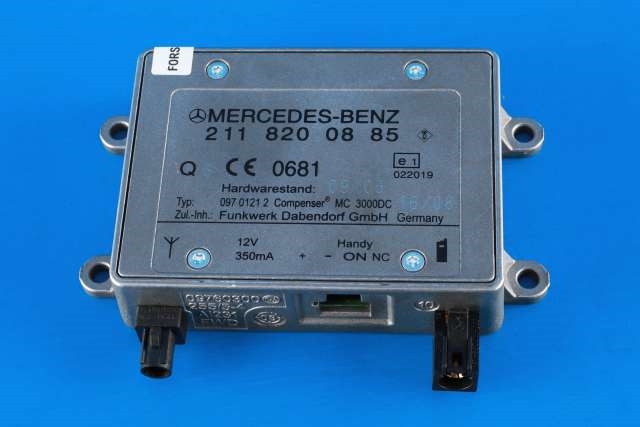 Antenne forsterker til Mercedes E-Klasse 2006-2009 (Fase 2) (W211) (W211) (MERCEDES|211 820 08 85|)