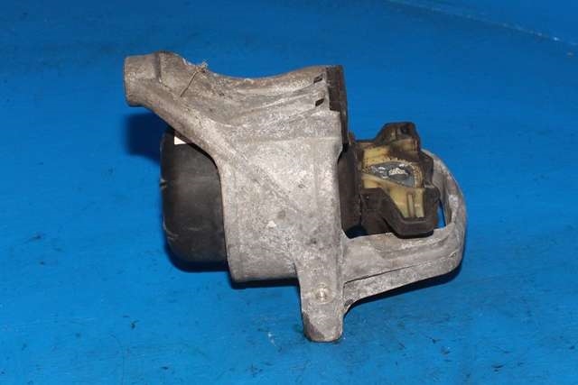 Motorfeste til Audi A4 2015-2019 (Type V, Fase 1) (B9) (B9) (VAG|8W0 199 372 CA|)
