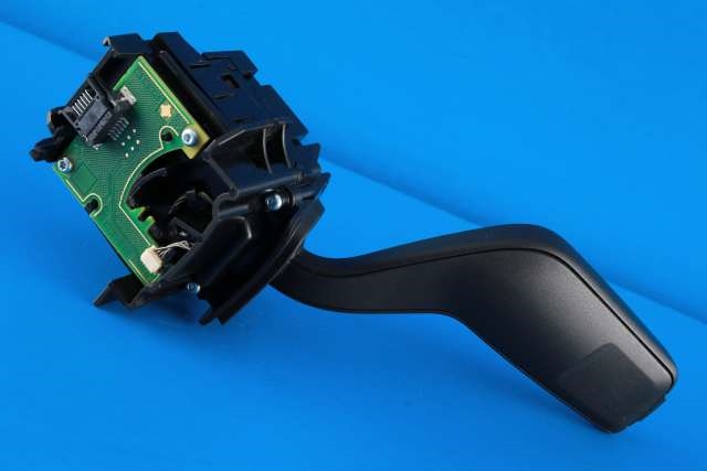 Bryter blink til Ford Focus 2018-->> (Type IV) (FORD|H1BT-13335-BB|)