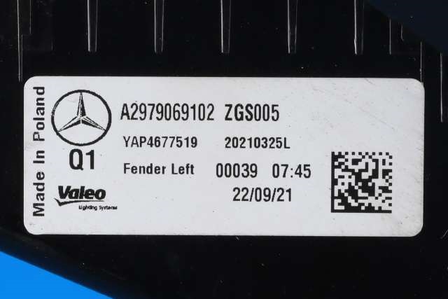 Baklykt venstre ytre til Mercedes EQS 2021-->> (V297) (V297) (MERCEDES|A 297 906 91 02|)