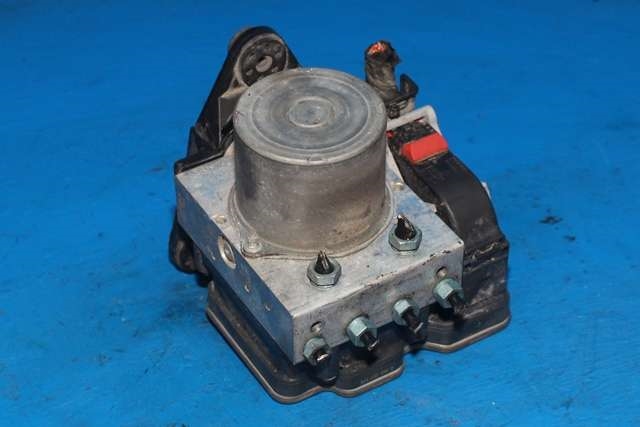 ABS sentral til Audi A4 2015-2019 (Type V, Fase 1) (B9) (B9) (VAG|8W0 614 517 N|8W0 907 379 K|)