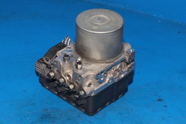 ABS sentral til Toyota RAV4 2013-2015 (Type IV, Fase 1) (ADVICS|133000-0720|44540-42282|)