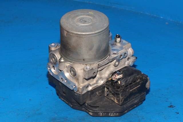 ABS sentral til Toyota RAV4 2013-2015 (Type IV, Fase 1) (ADVICS|133000-0720|44540-42282|)