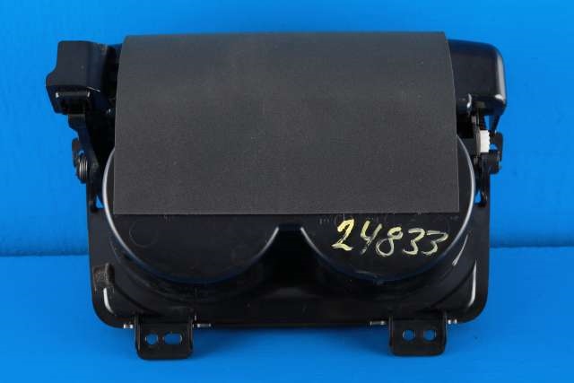 Dashbord koppholder til Mitsubishi Outlander 2015-->> (Type III, Fase 2)