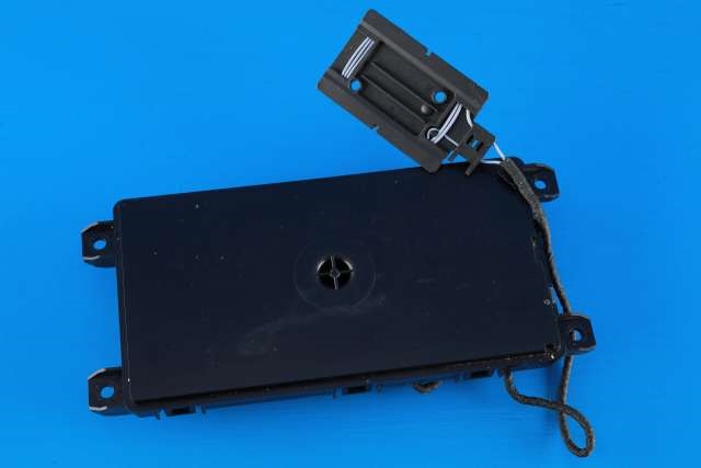 Dashbord trådløs mobillader til Mercedes EQS 2021-->> (V297) (V297) (MERCEDES|A 223 900 00 26|)
