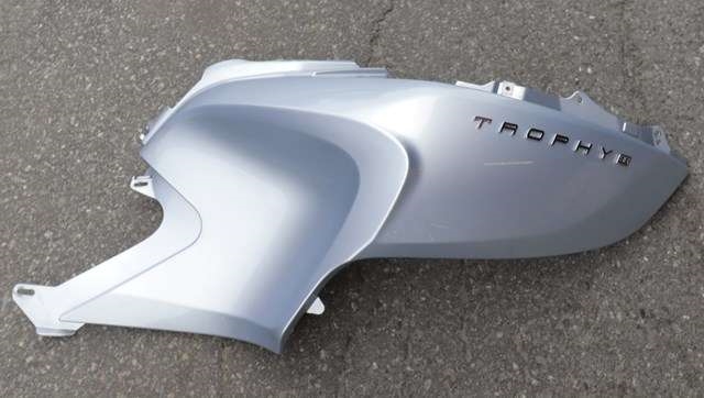MC, Kåpe, høyre til MC Triumph Trophy, 2012-2017  (TRIUMPH|2304758)