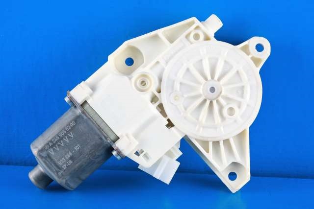 Ruteheis, kun motor, høyre foran til Mercedes GLA 2014-2020 (X156) (X156) (BOSCH|0 130 822 691|A 246 906 52 00|)