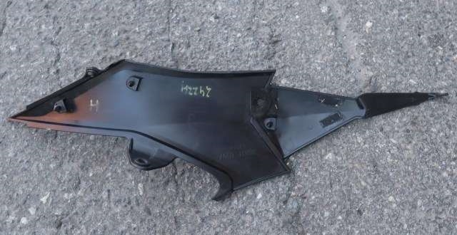 MC, Deksel, side høyre til MC Kawasaki Z800 2013-2017 (KAWASAKI|36001-0597|)