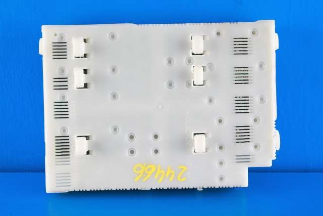 Sikringsboks til Volvo V70 2007-2013 (Type III, Fase 1) (FORD|CG9T-14C256-FA|31314511 AB|)
