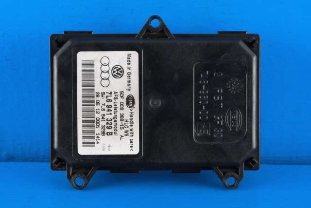 Styreenhet lys (LCM - Light Control Module) til Škoda Superb 2008-2015 (Type II) (HELLA|5DF 009 368-15|7L6 941 329 B|)