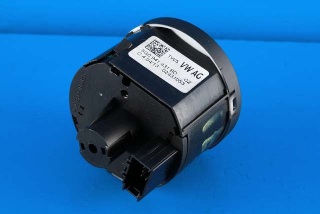 Bryter lys til VW Golf VII 2012-2017 (Fase 1)  (VAG|5G0 941 431 BD|)