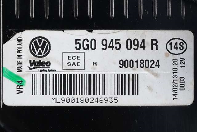 Baklykt høyre indre til VW Golf VII 2012-2017 (Fase 1) (VAG|5G0 945 094 R|)
