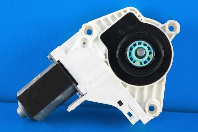 Ruteheis, kun motor, høyre foran til Audi A4 2007-2014 (Type IV) (B8) (B8) (VAG|8K0 959 802 A|)