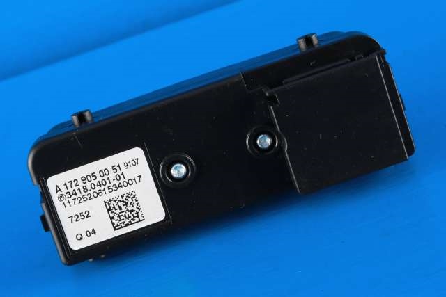 Bryter diverse til Mercedes GLA 2014-2020 (X156) (X156) (MERCEDES|A 172 905 00 51|)