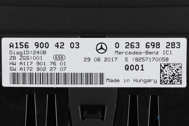 Instrumentpanel til Mercedes GLA 2014-2020 (X156) (X156) (MERCEDES|A 156 900 42 03|)