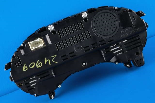 Instrumentpanel til Mercedes GLA 2014-2020 (X156) (X156) (MERCEDES|A 156 900 42 03|)