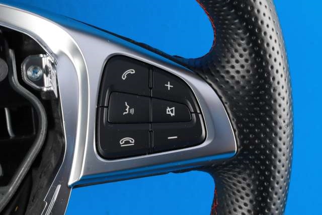 Ratt til Mercedes GLA 2014-2020 (X156) (X156) (MERCEDES|A 000 460 33 03|)