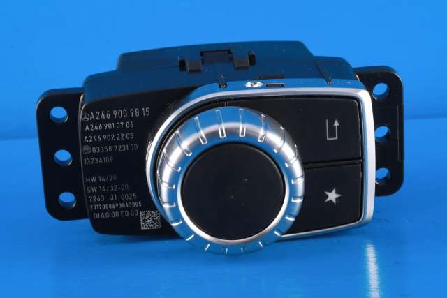 Bilstereo diverse til Mercedes GLA, 2014-2020 (X156) (X156) (MERCEDES|A 246 900 98 15)