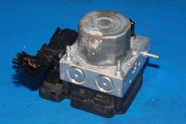 ABS sentral til Mercedes GLA 2014-2020 (X156) (X156) (MERCEDES|A 000 431 39 00|)