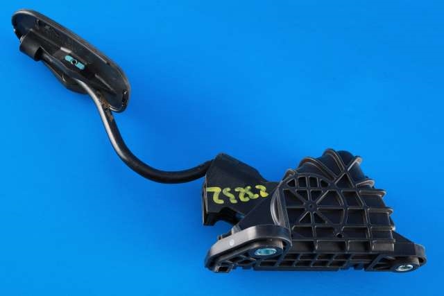 Pedal gass til Toyota Hilux 2012-2016  (DENSO|198800-3140|78120-0K010|)
