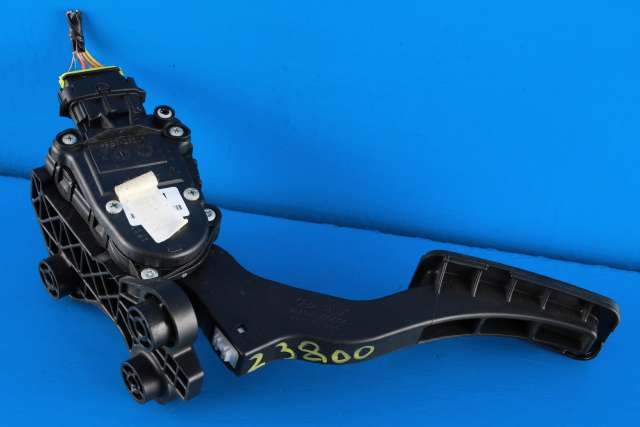Pedal gass til Hyundai i30 2007-2012 (Type I)  (HYUNDAI|32700-2B300|)