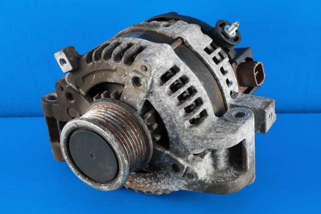 Dynamo diesel til Toyota RAV4, 2013-2015 (Type IV, Fase 1) (DENSO|104211-8121)