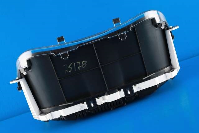 Instrumentpanel til Toyota RAV4 2013-2015 (Type IV, Fase 1)  (TOYOTA|83800-42L00|)