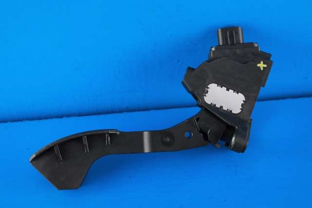 Pedal gass til Toyota Avensis 2015-2019 (Type III, Fase 2)  (TOYOTA|78110-05040|)