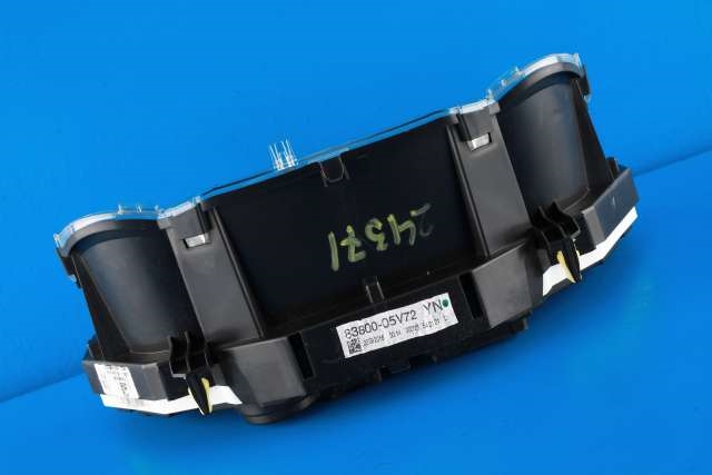 Instrumentpanel til Toyota Avensis 2015-2019 (Type III, Fase 2)  (TOYOTA|83800-05V72|)