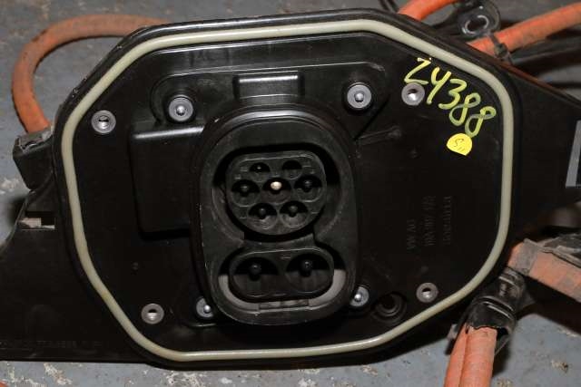 Batterilader inntak/luke til VW ID.3 2020-->>  (VAG|10A 971 531 BE|)