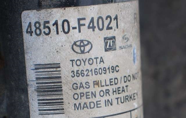 Fjærbein høyre foran til Toyota C-HR 2016-->>  (TOYOTA|48510-F4021|)