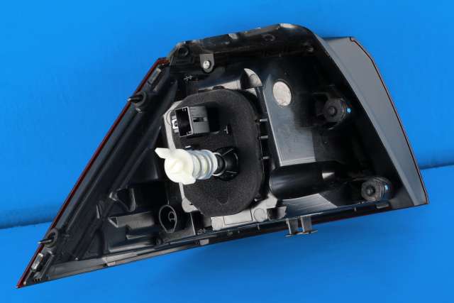Baklykt høyre ytre til VW e-Golf 2014-2017 (Fase 1) (VAG|5G0 945 208|)