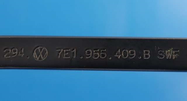 Viskerarm frontrute venstre til VW Transporter / Caravelle 2009-2015 (Fase 2) (T5) (T5) (VAG|7E1 955 409 B|)