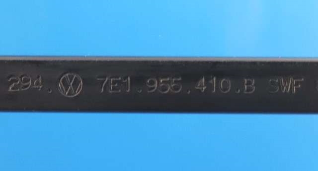 Viskerarm frontrute høyre til VW Transporter / Caravelle 2009-2015 (Fase 2) (T5) (T5) (VAG|7E1 955 410 B|)