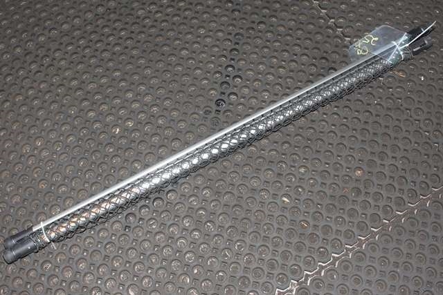 Bagasjerom hundegitter til Toyota RAV4, 2013-2015 (Type IV, Fase 1)