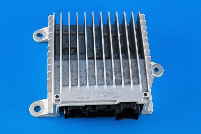 Bilstereo forsterker til Mazda CX-3, 2015-2022 (BOSE|KA065)