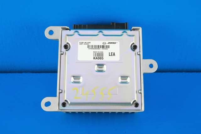 Bilstereo forsterker til Mazda CX-3 2015-2022  (BOSE|KA065|D10F-66-A20|)