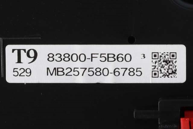 Instrumentpanel til Toyota Yaris Cross (SUV) 2021-->>  (TOYOTA|83800-F5B60|)