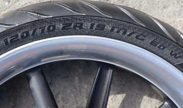 MC, Framhjul til MC Harley-Davidson VRSCA V-Rod 2002-2006  (120 X 70 R 19"|)