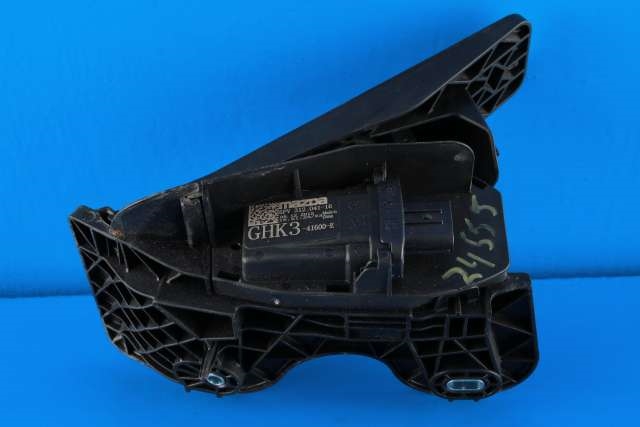 Pedal gass til Mazda CX-3 2015-2022  (MAZDA|GHK3-41-600 E|)
