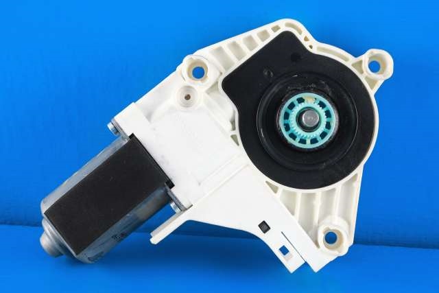 Ruteheis, kun motor, høyre foran til Audi A5 2007-2016 (Type I) (VAG|8T0 959 802 B|)